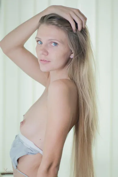 Изабелла, 30 лет, 1 размер груди